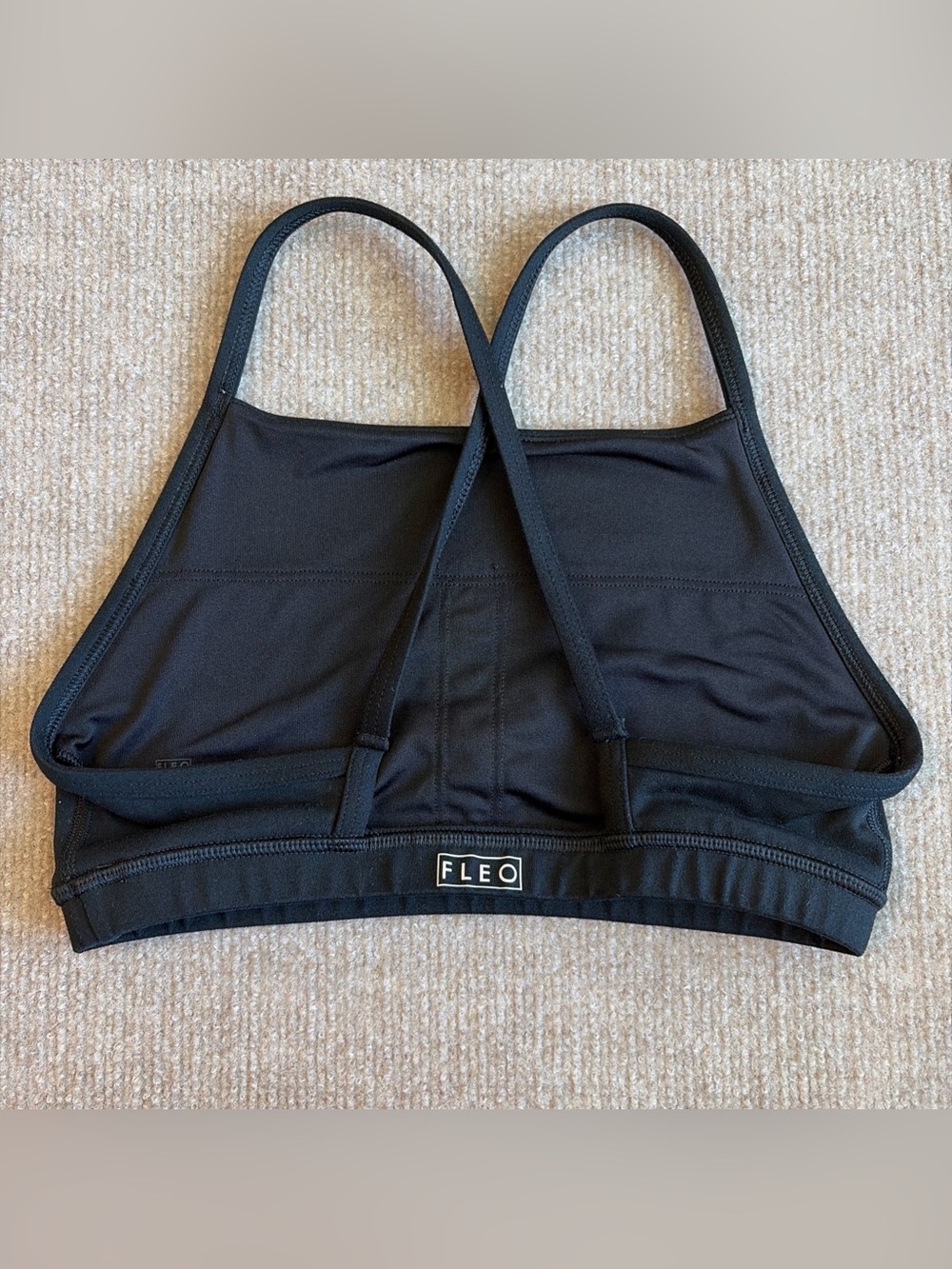 FLEO Women’s Sz Small CrossBack Sports Bra